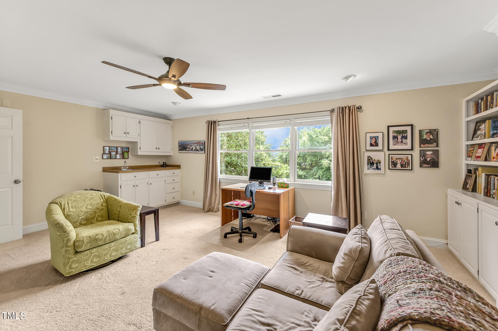 14 Marigold Place Durham, NC 27705 - Photo 27 of 32 a living room with furniture and a large window
