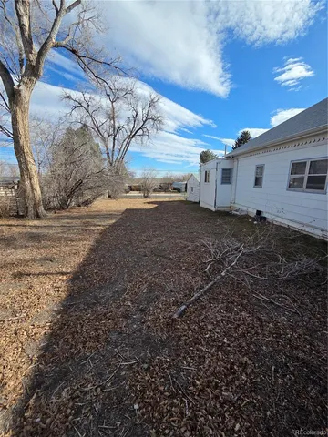 $2,100 | 958 Lowell Boulevard, Denver, CO 80204