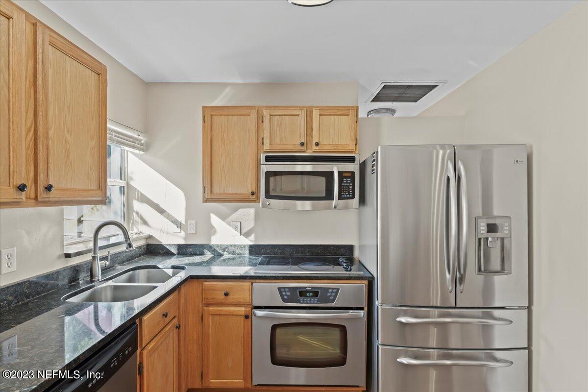 182 Cargo Way Keystone Heights, FL 32656 - Photo 7 of 46 22-FY3A2022