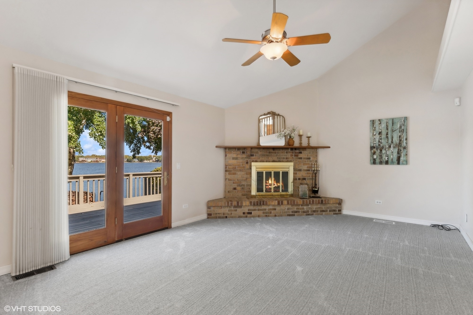 2186 High Point Drive Lindenhurst, IL 60046 - Photo 11 of 34 Gallery Image 11