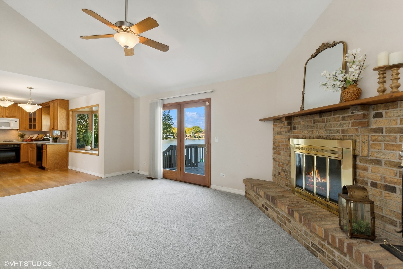 2186 High Point Drive Lindenhurst, IL 60046 - Photo 12 of 34 Gallery Image 12