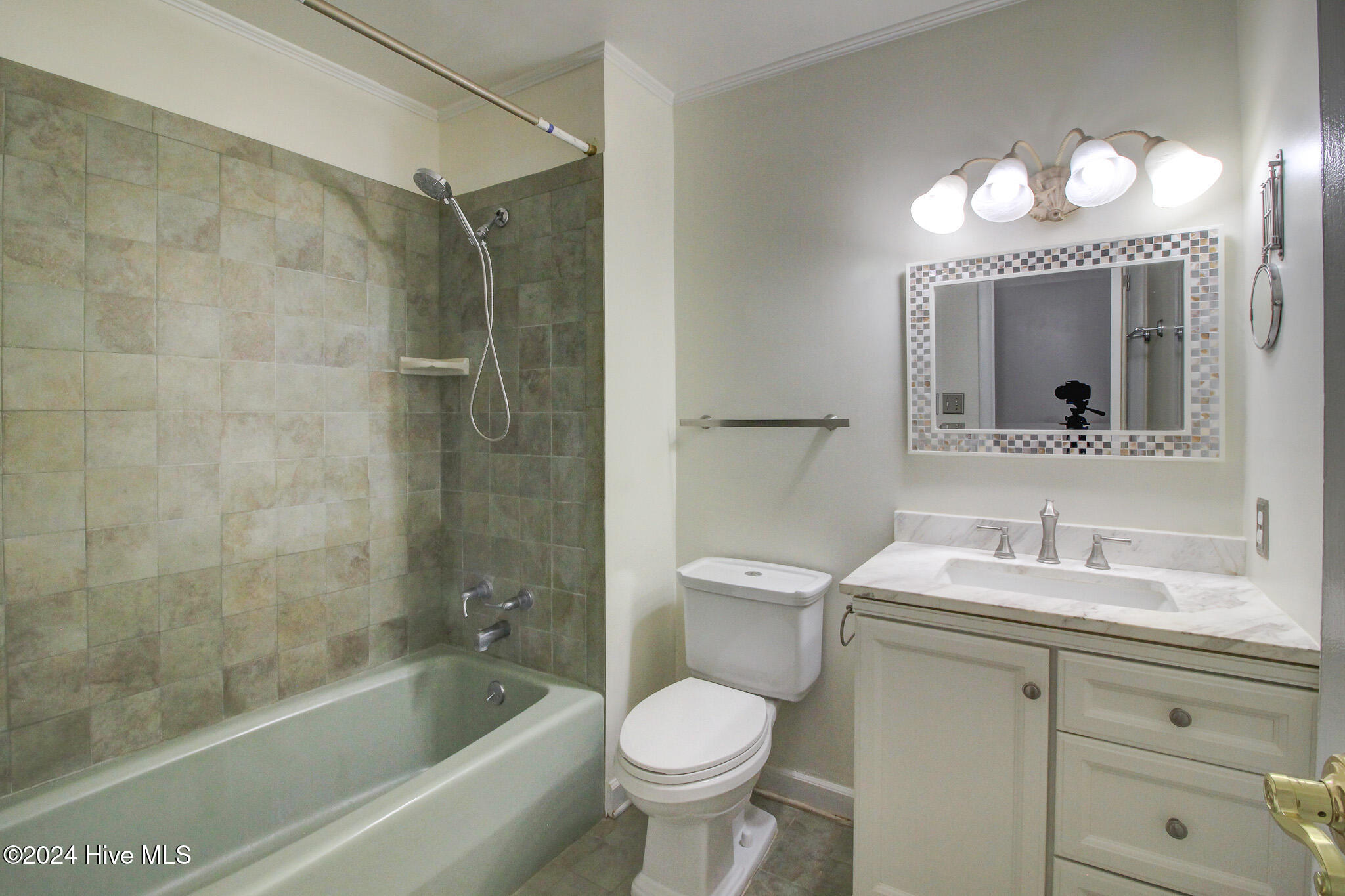 705 Robin Road Morehead City, NC 28557 - Photo 32 of 51 Main bath