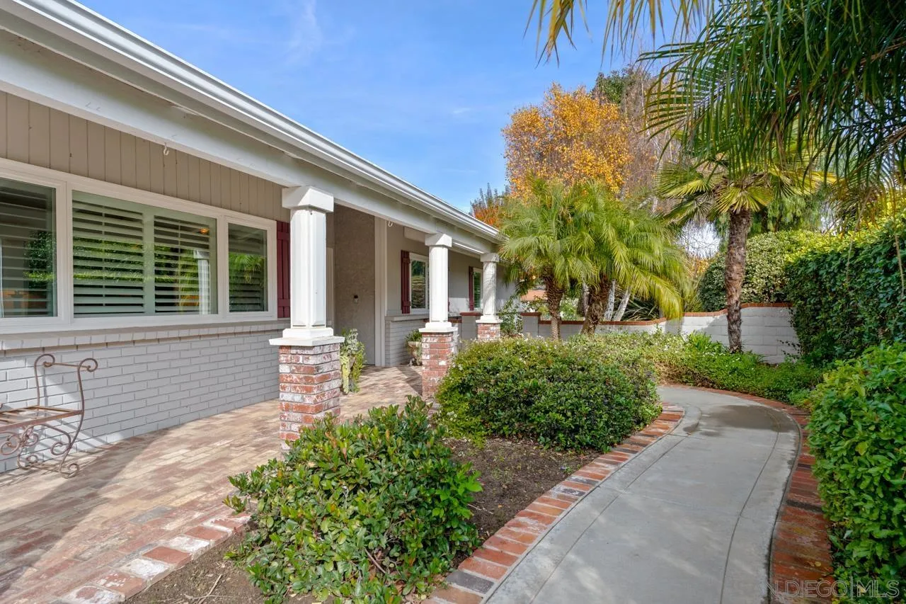 1346 El Nido Drive Fallbrook, CA 92028 - Photo 5 of 75