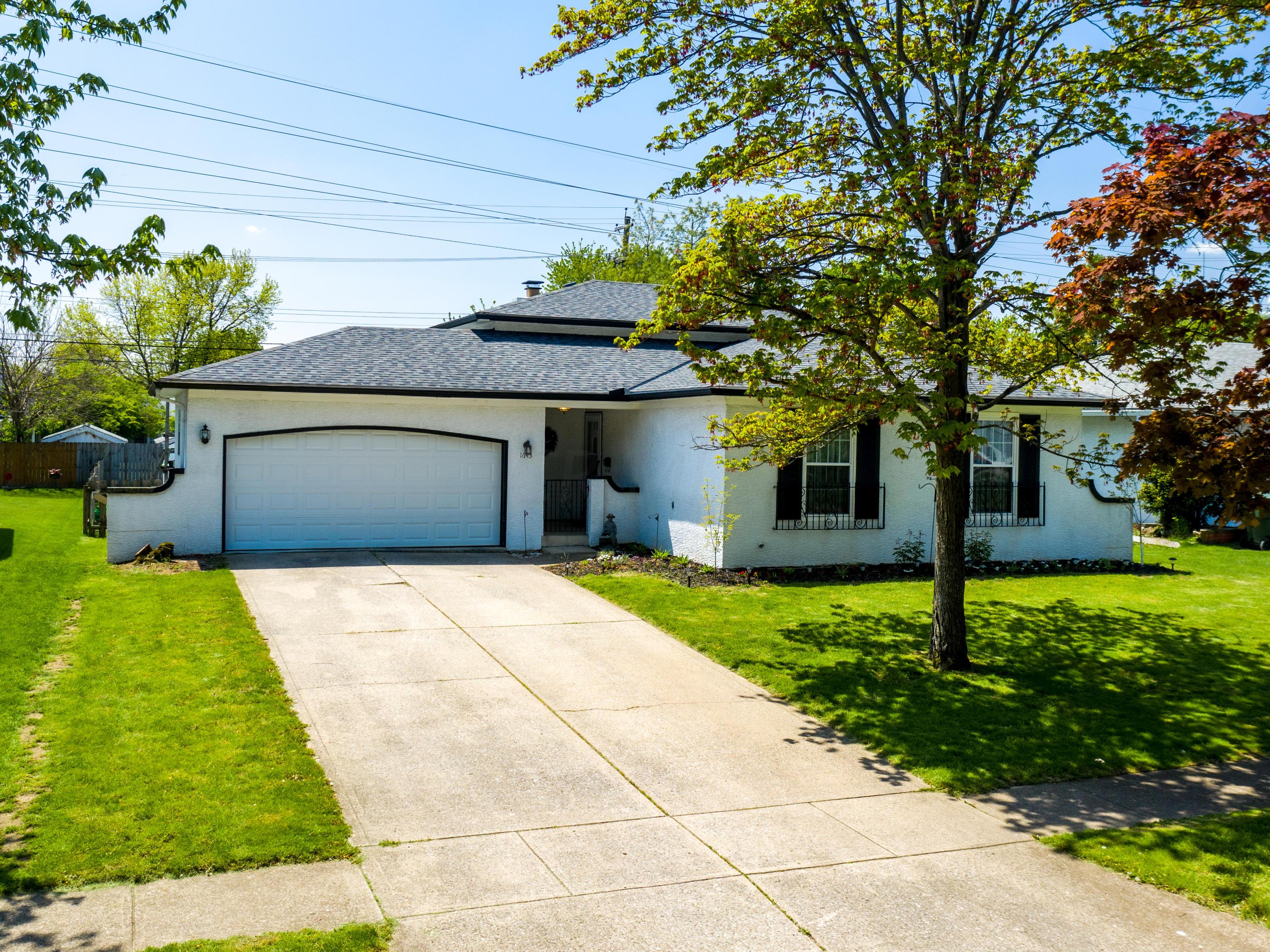 1643 Norma Road Columbus, OH 43229 - Photo 2 of 43 Gallery Image 2