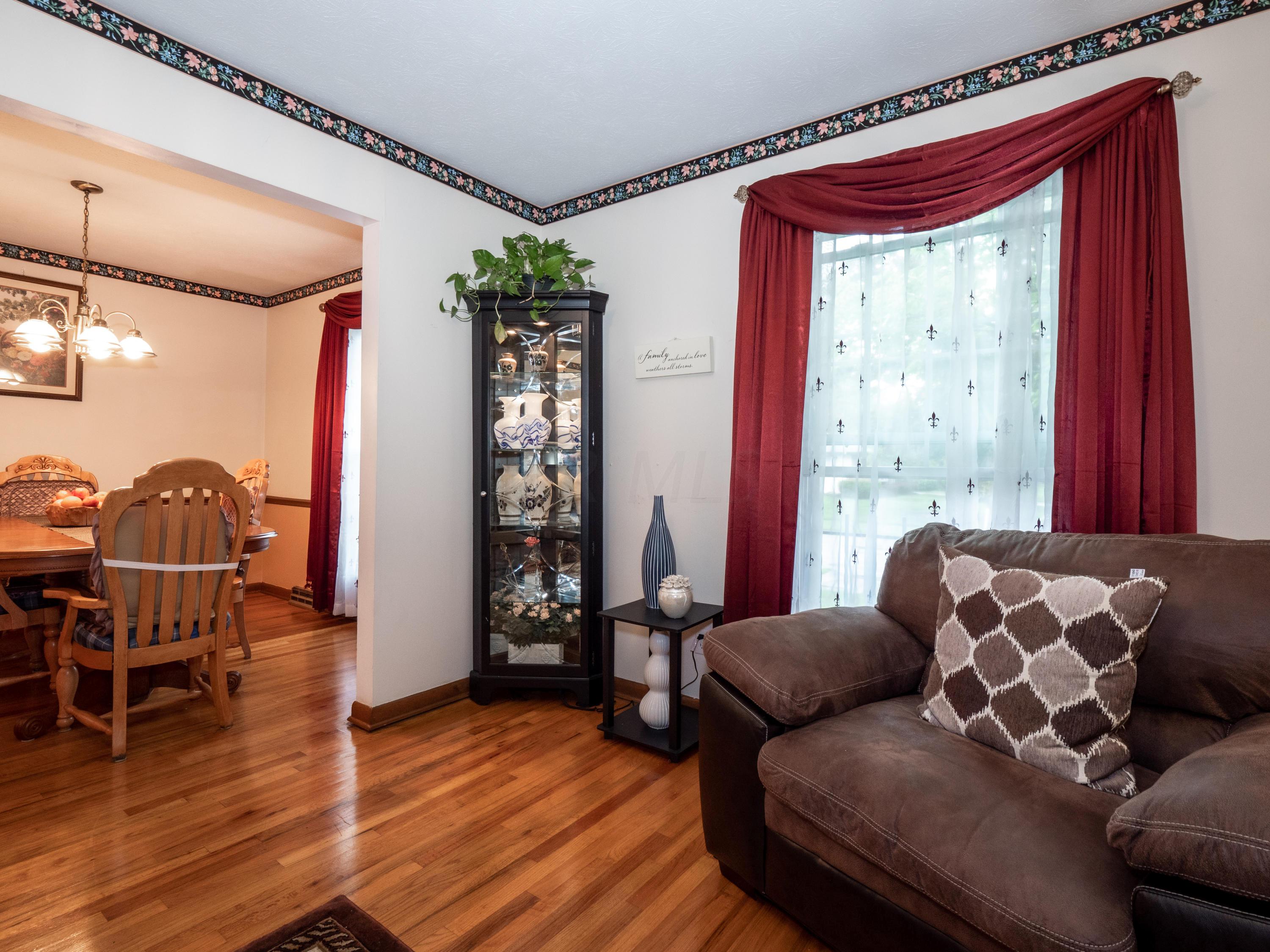 1643 Norma Road Columbus, OH 43229 - Photo 6 of 43 Gallery Image 6