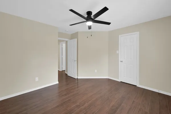 $277,000 | 122 North Camellia Grove Circle, The Woodlands, TX 77382