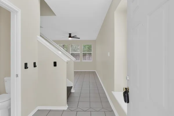 $277,000 | 122 North Camellia Grove Circle, The Woodlands, TX 77382