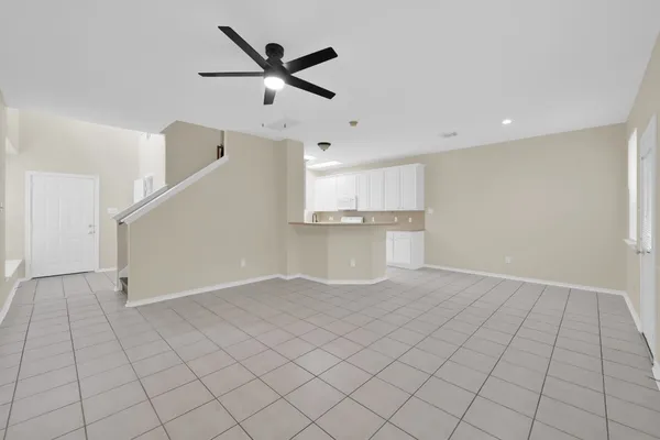 $277,000 | 122 North Camellia Grove Circle, The Woodlands, TX 77382