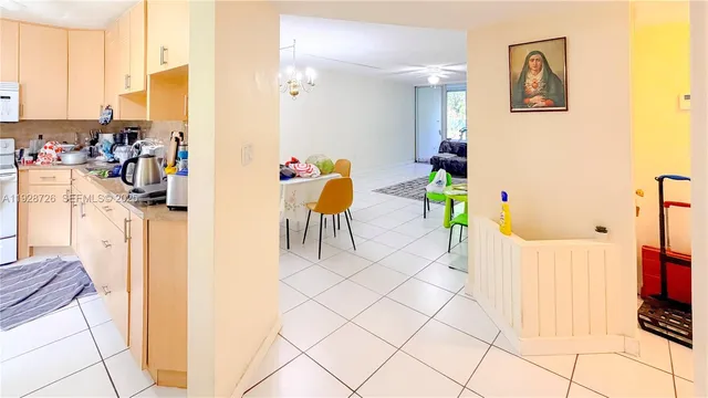 $215,000 | 1101 Northeast 191st Street, Unit H108, Miami, FL 33179