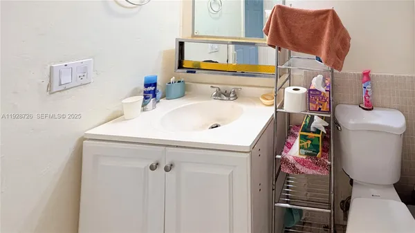 $215,000 | 1101 Northeast 191st Street, Unit H108, Miami, FL 33179