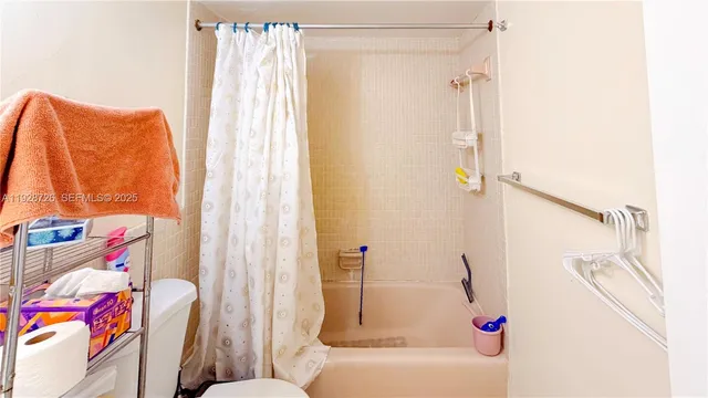 $215,000 | 1101 Northeast 191st Street, Unit H108, Miami, FL 33179