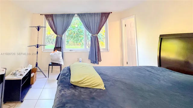 $215,000 | 1101 Northeast 191st Street, Unit H108, Miami, FL 33179