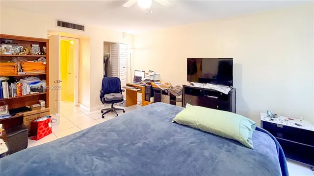 $215,000 | 1101 Northeast 191st Street, Unit H108, Miami, FL 33179