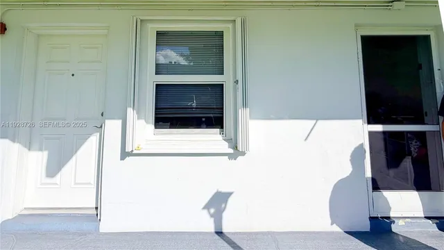 $215,000 | 1101 Northeast 191st Street, Unit H108, Miami, FL 33179