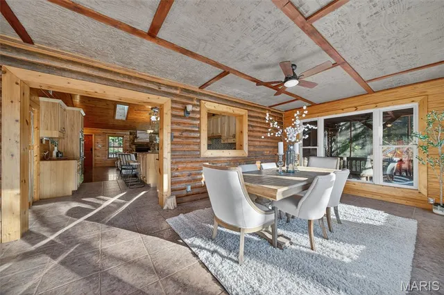 $800,000 | 19689 Coventry Circle, Unit 360, Marthasville, MO 63357