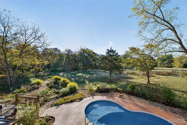 $800,000 | 19689 Coventry Circle, Unit 360, Marthasville, MO 63357