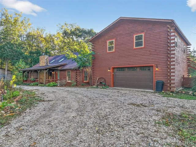 $800,000 | 19689 Coventry Circle, Unit 360, Marthasville, MO 63357