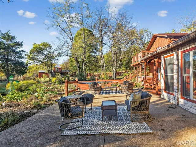 $800,000 | 19689 Coventry Circle, Unit 360, Marthasville, MO 63357