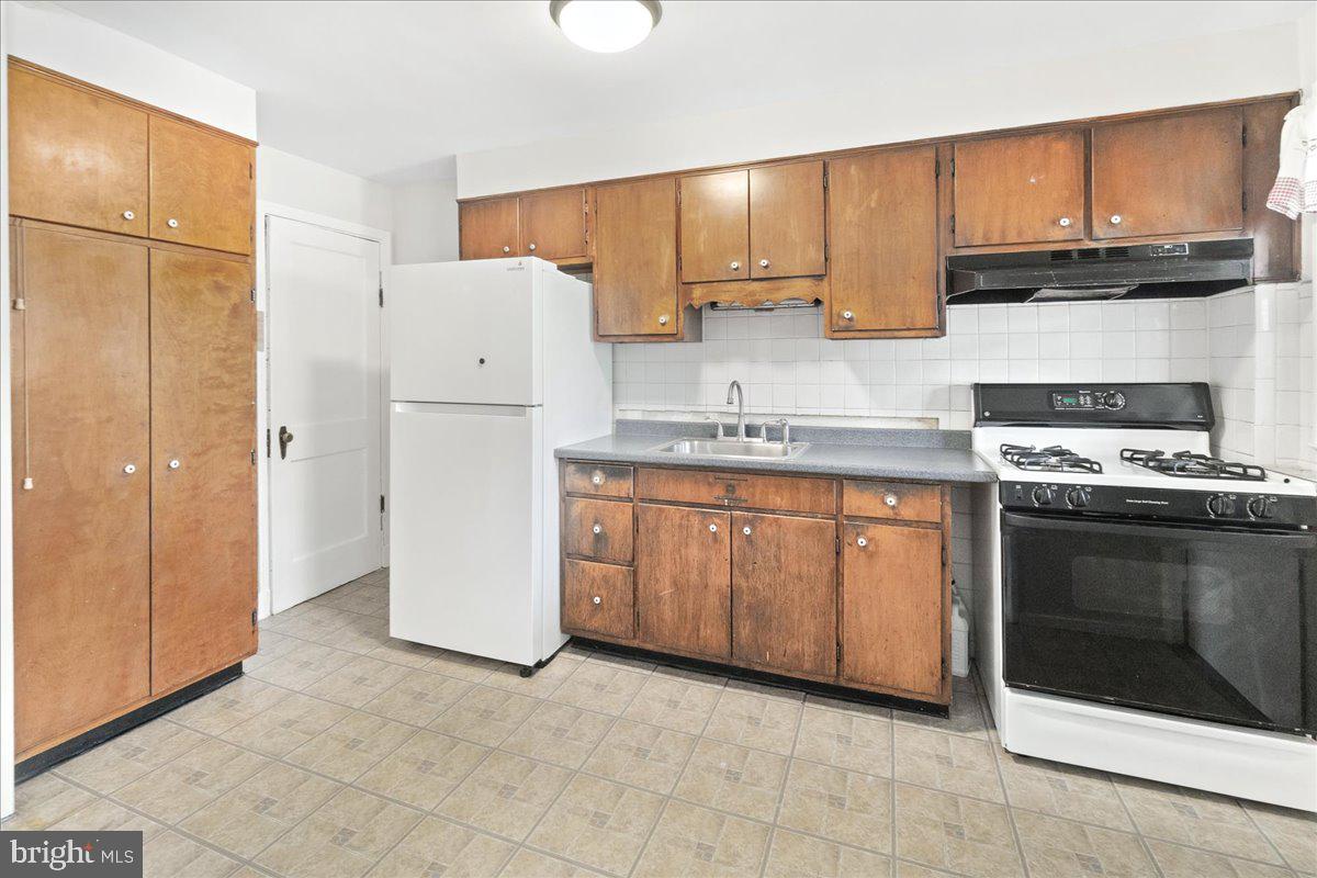 1826 Dunmere Road Dundalk, MD 21222 - Photo 17 of 30 Gallery Image 17