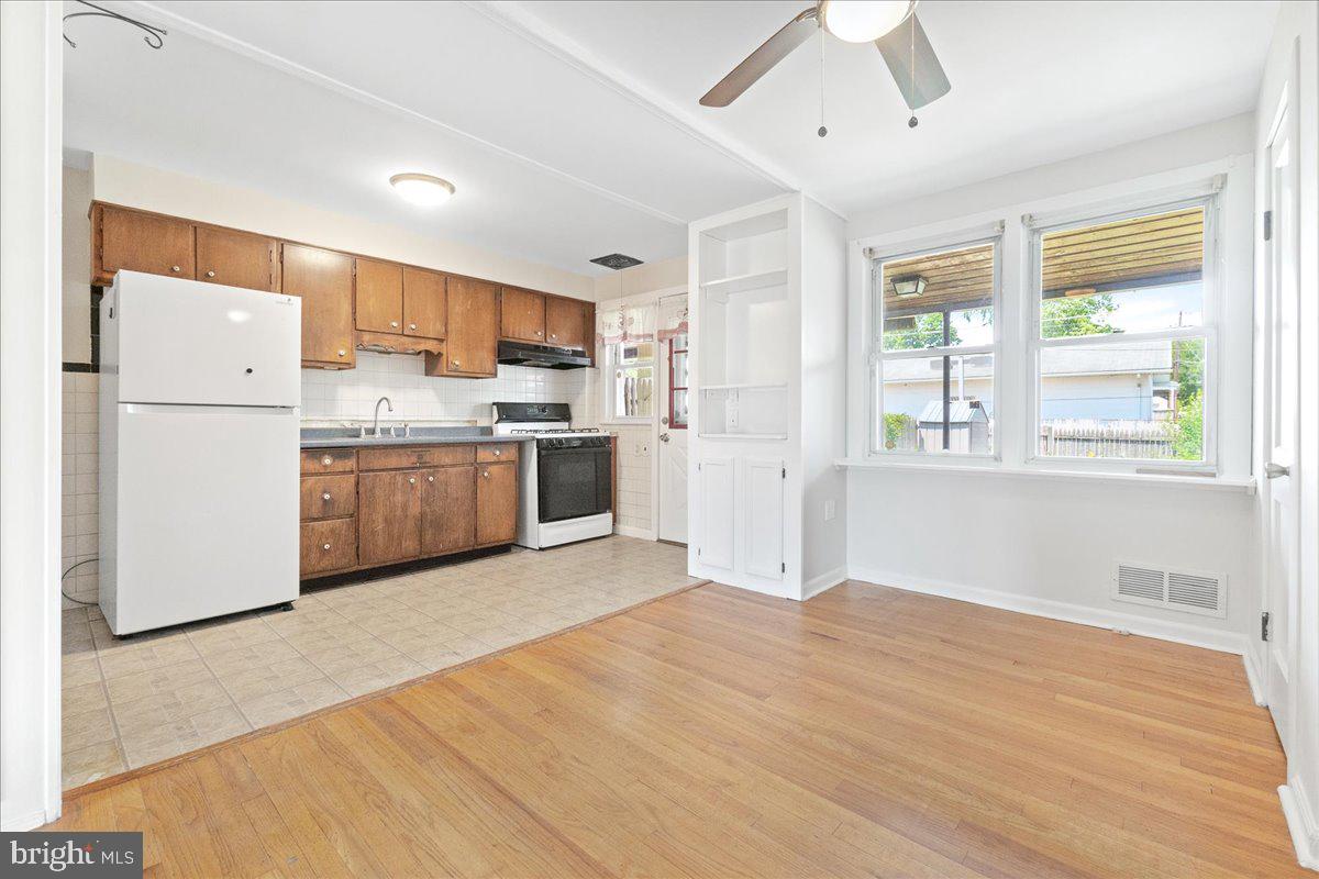 1826 Dunmere Road Dundalk, MD 21222 - Photo 8 of 30 Gallery Image 8