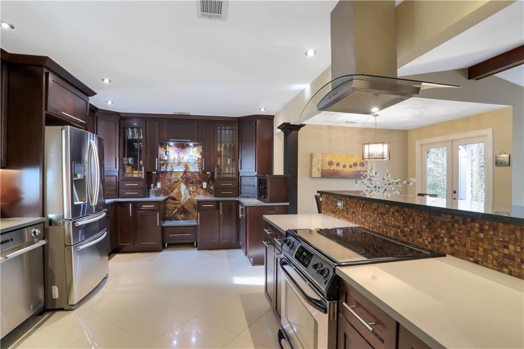 1616 Northlake Springs Court Decatur, GA 30033 - Photo 4 of 44