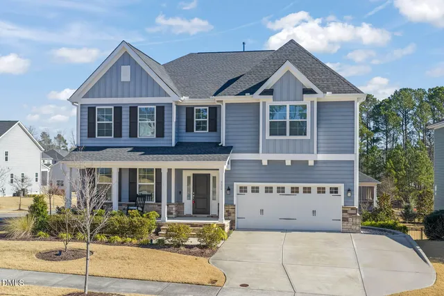 $700,000 | 332 Kings Glen Way, Wake Forest, NC 27587