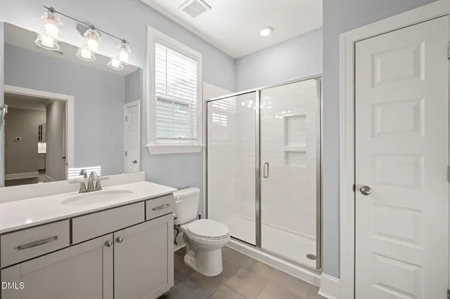 $700,000 | 332 Kings Glen Way, Wake Forest, NC 27587