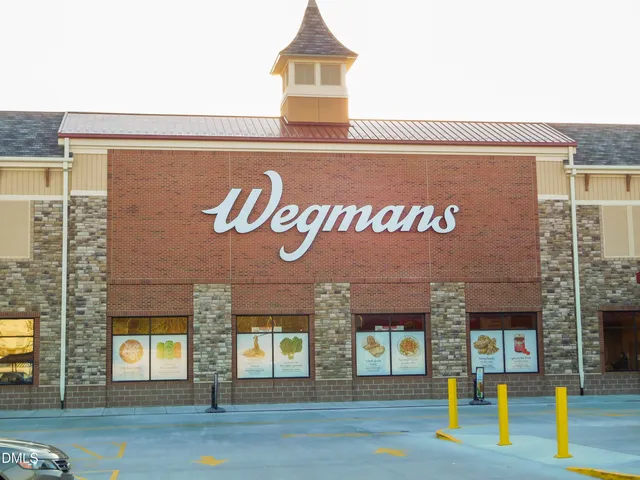 $700,000 | 332 Kings Glen Way, Wake Forest, NC 27587