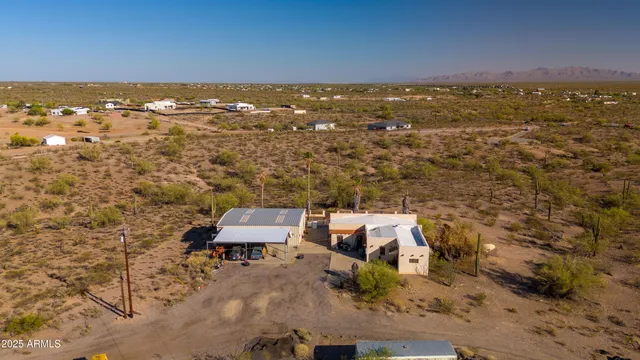 $1,300,000 | 43513 North 261st Avenue, Morristown, AZ 85342