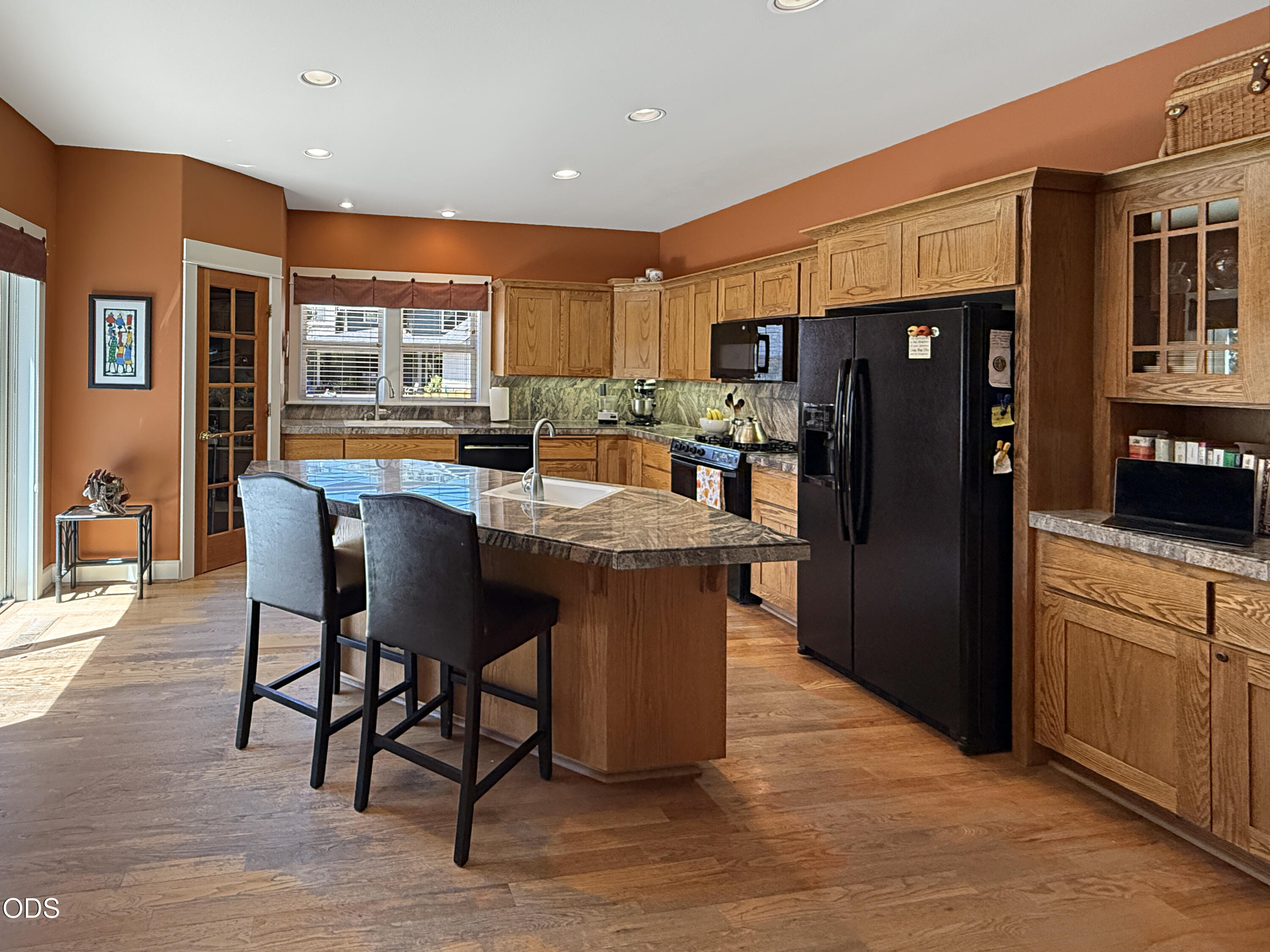 2331 Northwest Awbrey Road Bend, OR 97703 - Photo 10 of 40