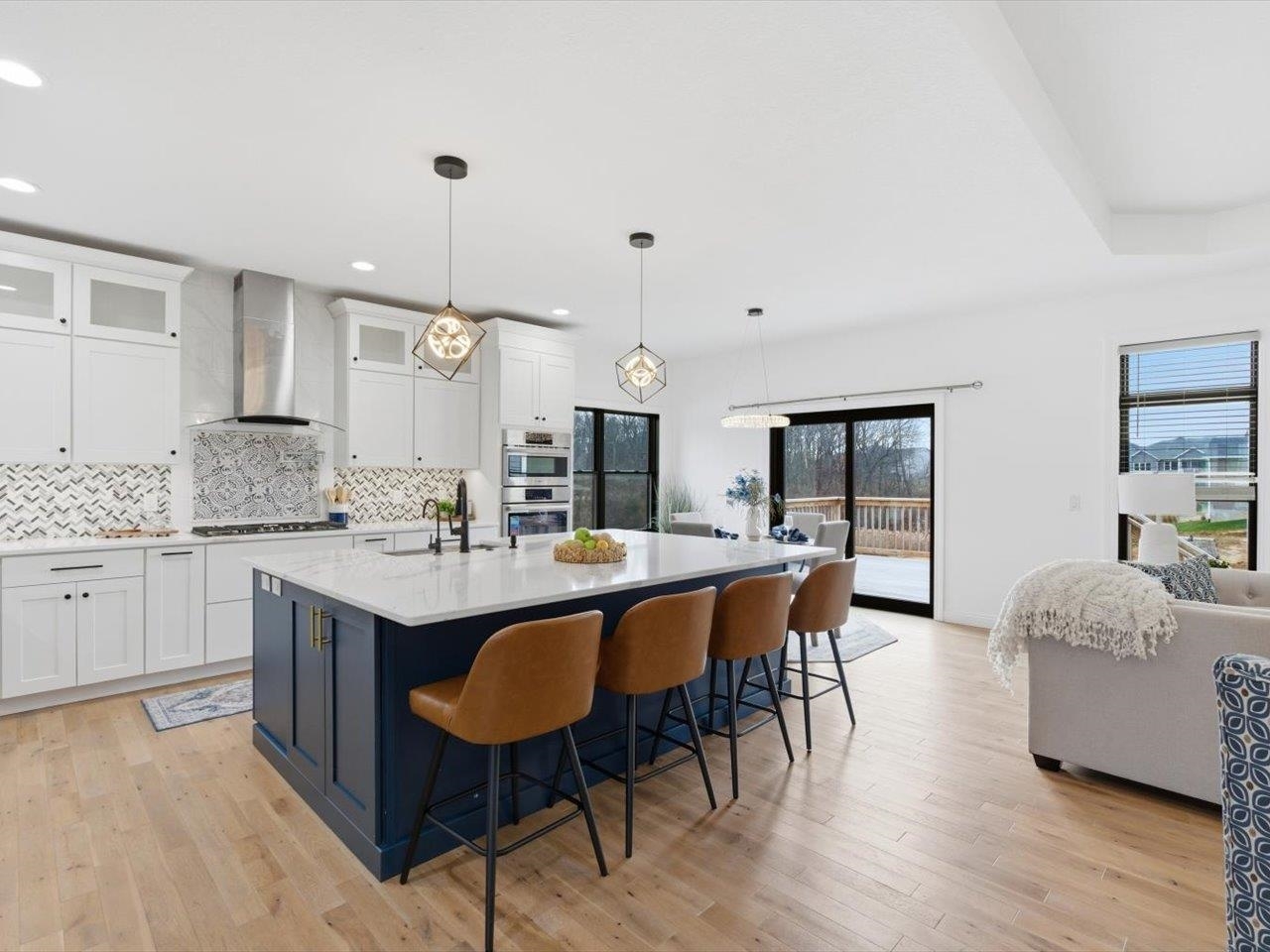 6817 Timber Court Bettendorf, IA 52722 - Photo 13 of 64