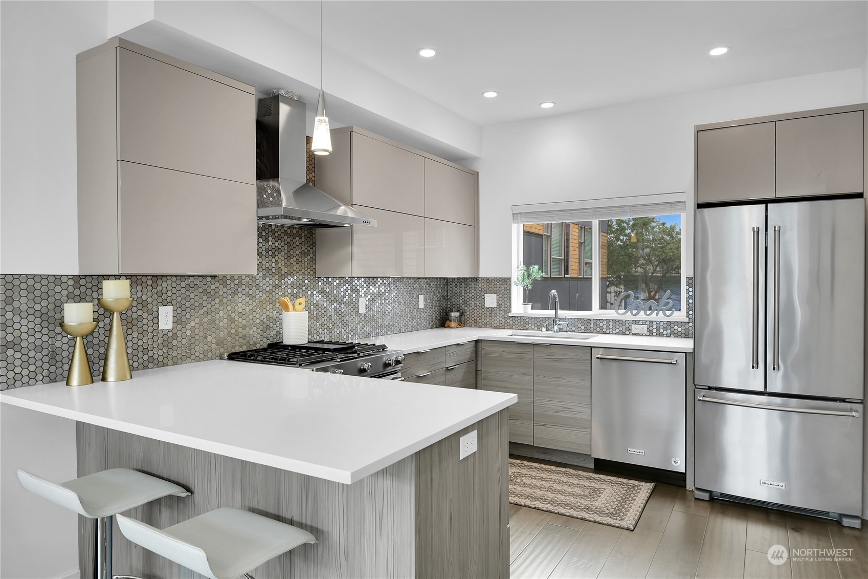 1818 South State Street Seattle, WA 98144 - Photo 7 of 19 Gallery Image 7