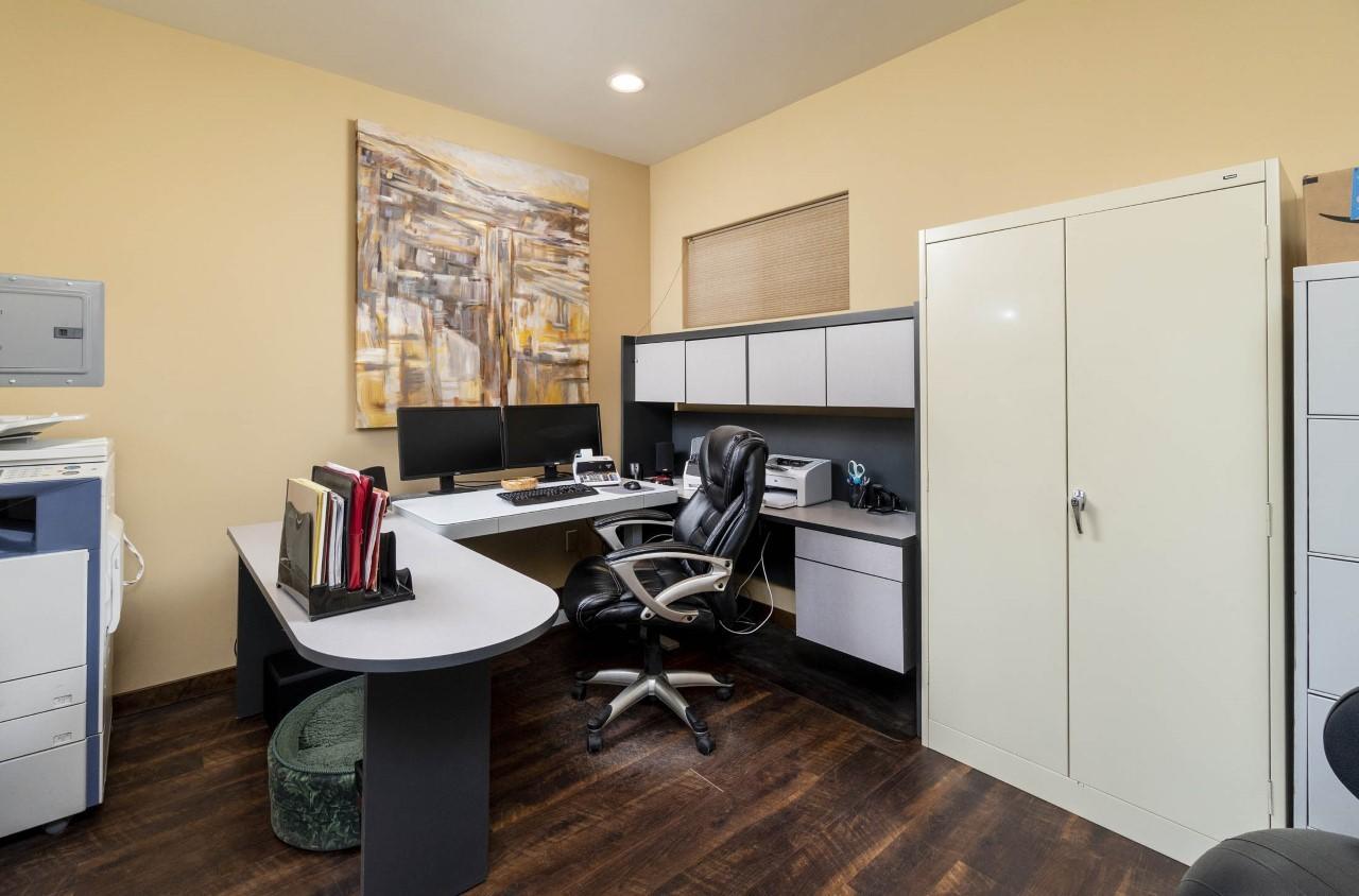 59765 Navajo Road Bend, OR 97702 - Photo 21 of 28 Detached Private Office