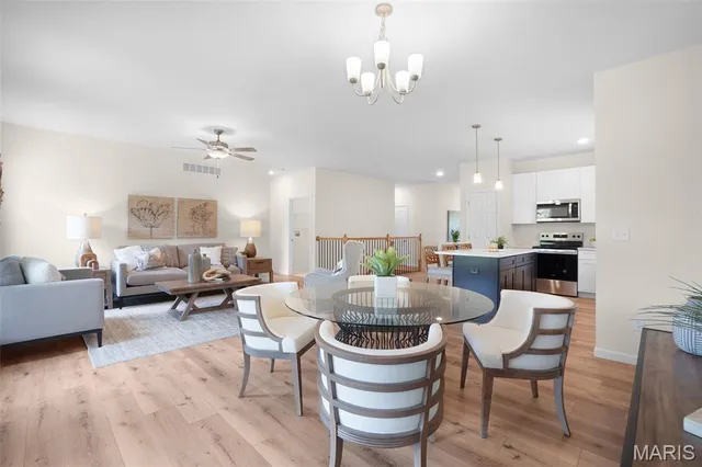 $319,500 | 2337 Fiddlers Close Road, Unit 64 STB, Washington, MO 63090