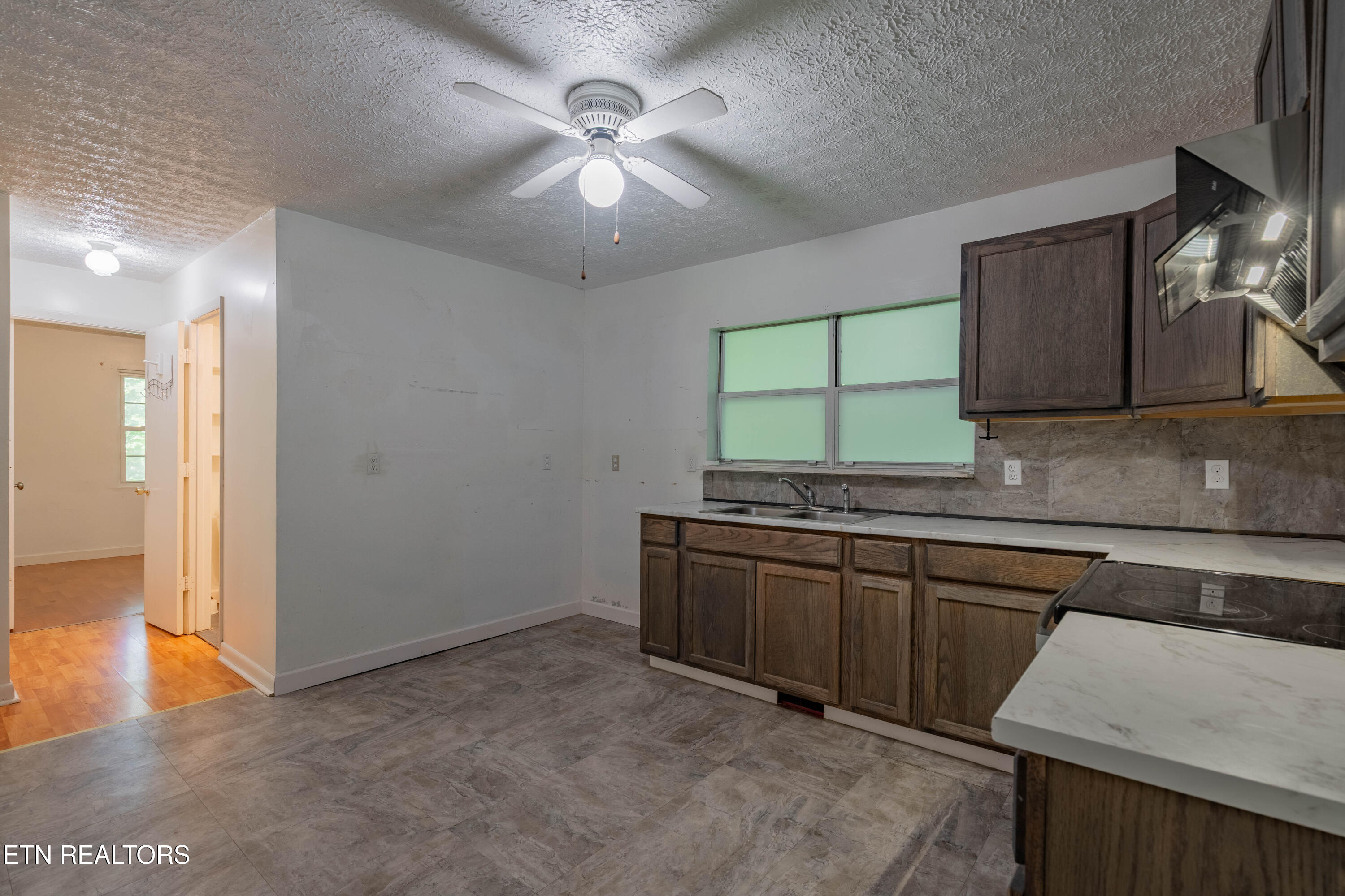 106 Guy Hamby Road Lancing, TN 37770 - Photo 9 of 24 A7309661-HDR