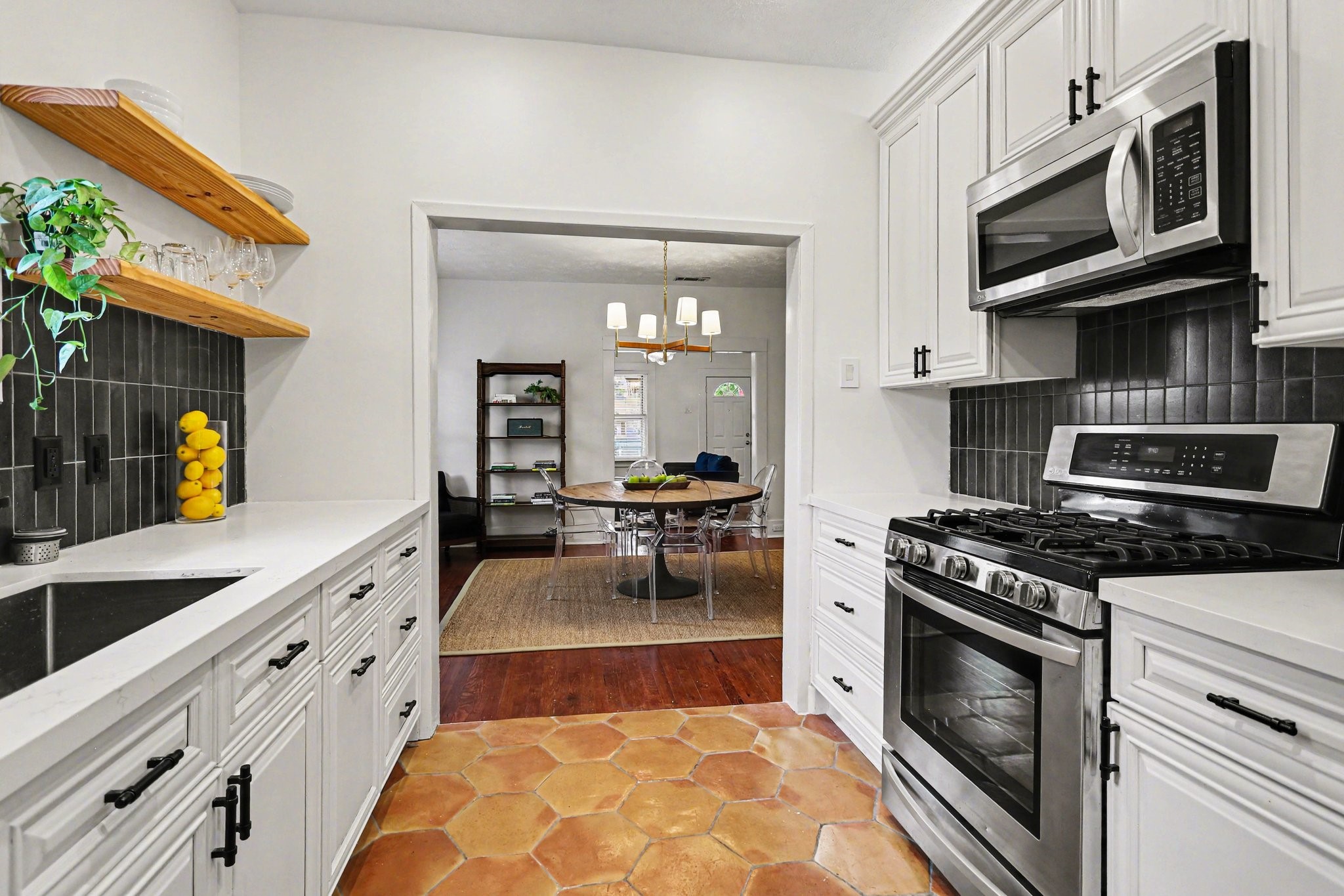 1118 Peddie Street Houston, TX 77009 - Photo 10 of 27