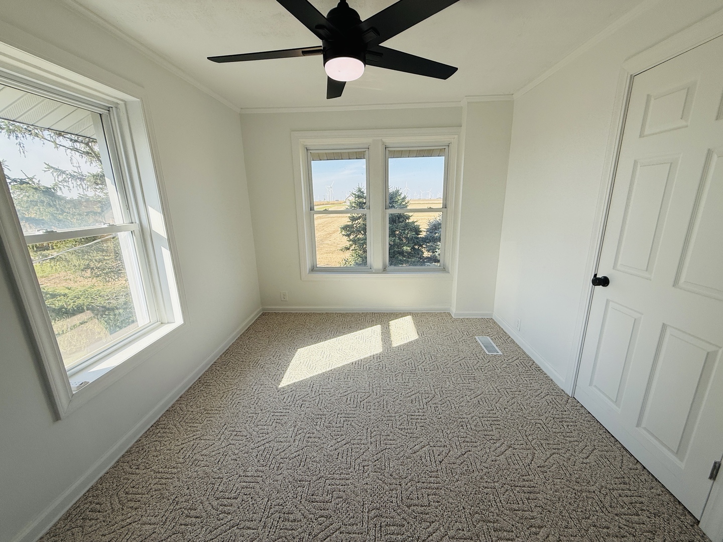 10640 South Johnny Run Road Kinsman, IL 60437 - Photo 17 of 19 a view of an empty room with a window