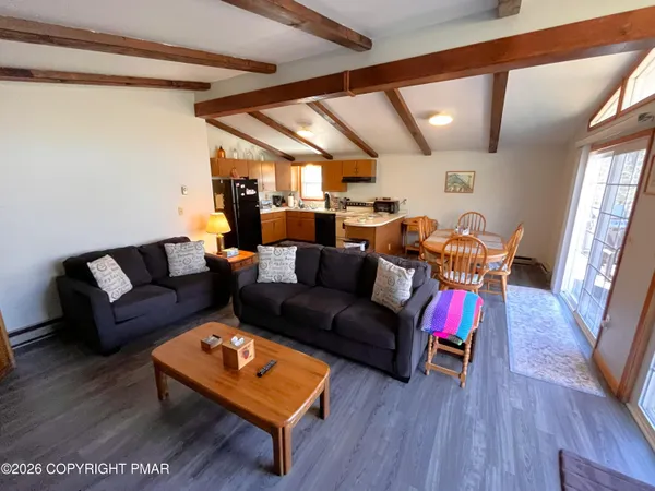 $325,000 | 80 Petrarch Trail, Albrightsville, PA 18210