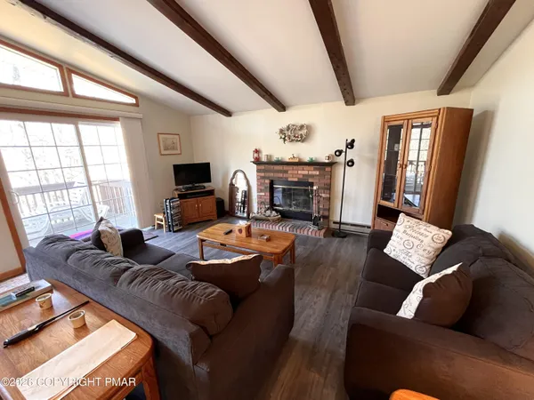 $325,000 | 80 Petrarch Trail, Albrightsville, PA 18210