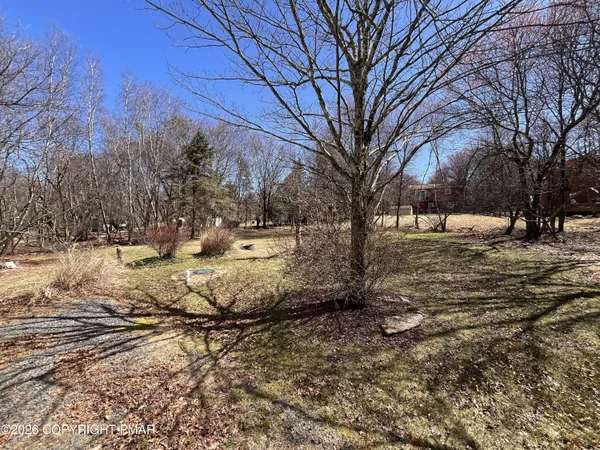 $325,000 | 80 Petrarch Trail, Albrightsville, PA 18210