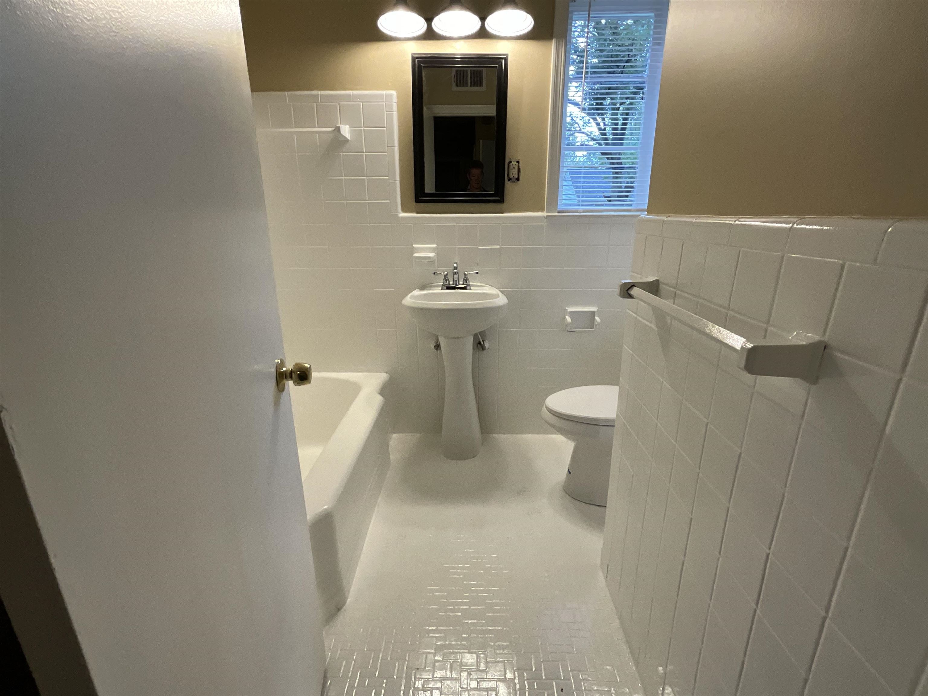 4980 Sequoia Road Memphis, TN 38117 - Photo 7 of 10