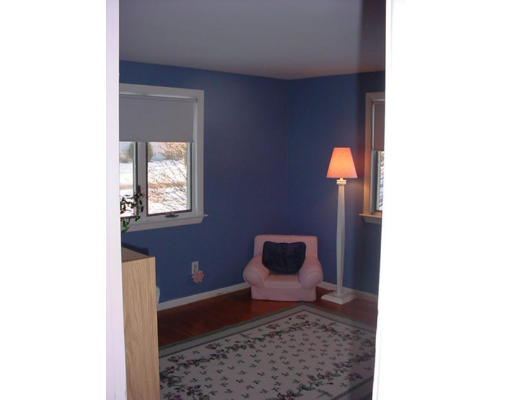 16 Lyman Road Framingham, MA 01701 - Photo 7 of 12
