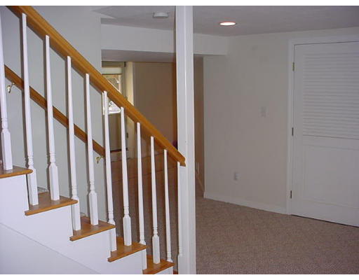 16 Lyman Road Framingham, MA 01701 - Photo 10 of 12