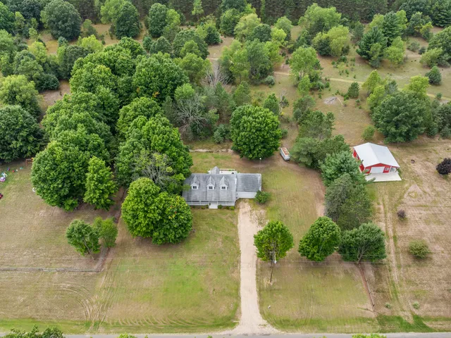 $314,900 | 21081 205th Avenue, Big Rapids, MI 49307
