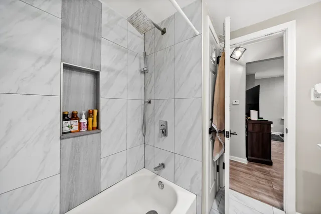 $290,000 | 365 East Dickens Avenue, Northlake, IL 60164