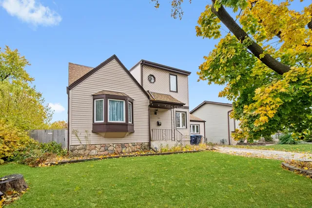 $290,000 | 365 East Dickens Avenue, Northlake, IL 60164