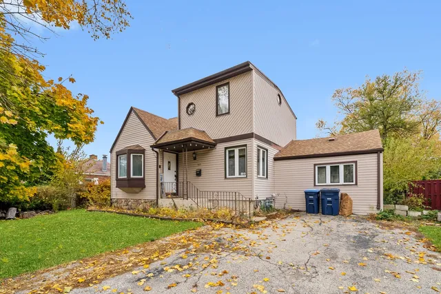 $290,000 | 365 East Dickens Avenue, Northlake, IL 60164