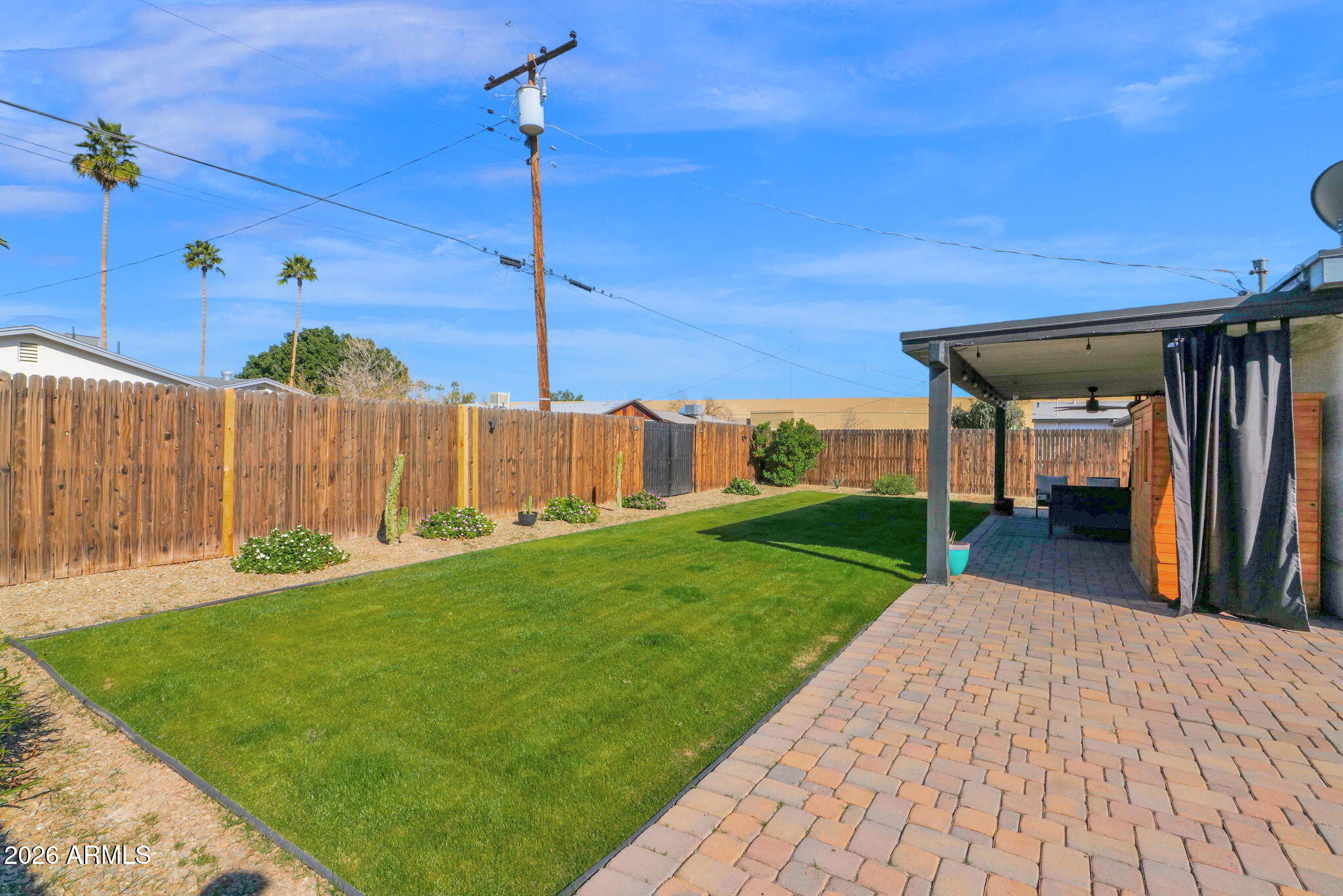 1908 East Pinchot Avenue, Unit 1908 EA Phoenix, AZ 85016 - Photo 28 of 36 a view of a backyard
