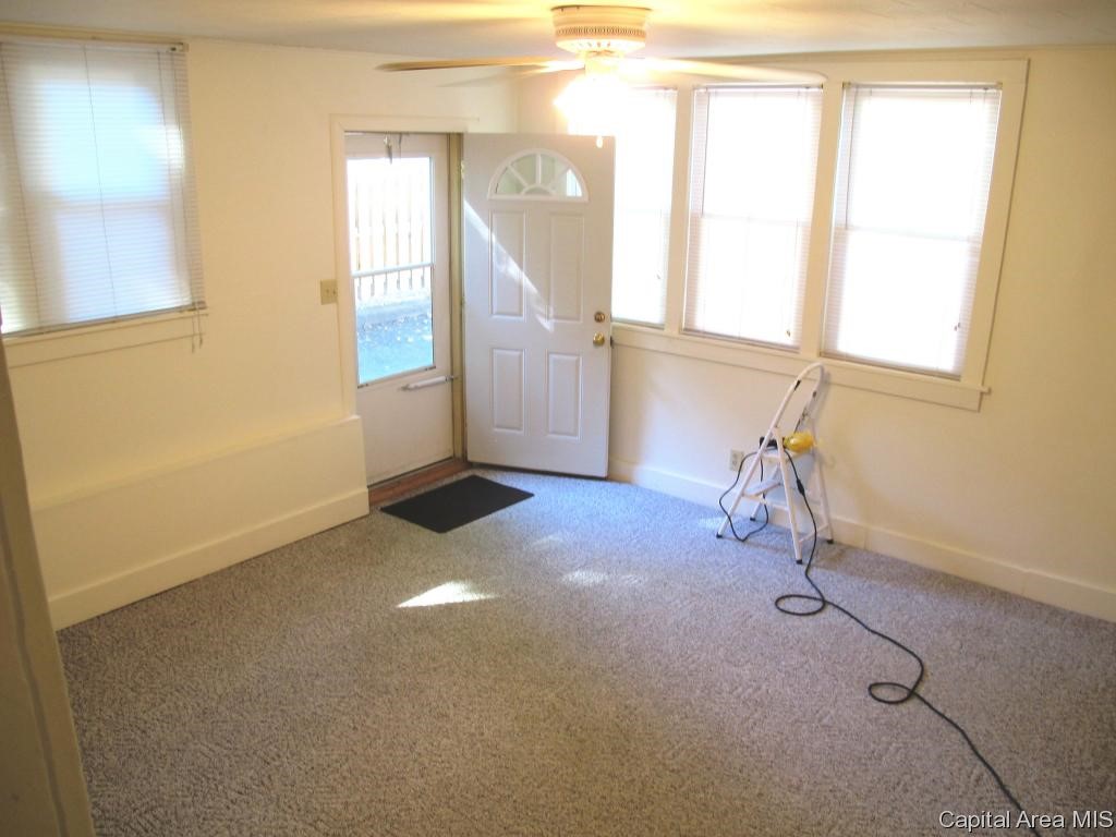 2223 South 10th Street Springfield, IL 62703 - Photo 23 of 27