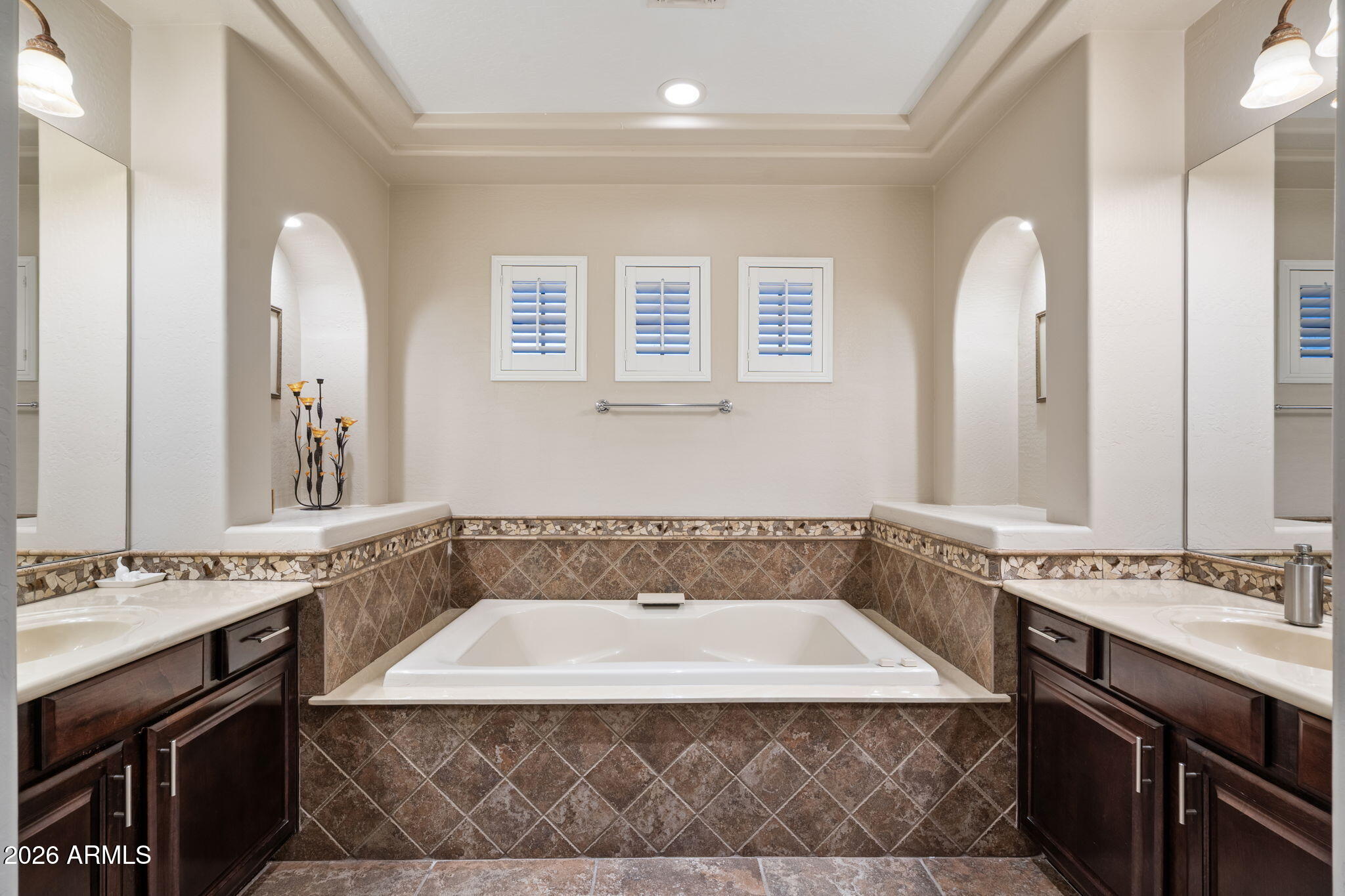 3729 East Robin Lane Phoenix, AZ 85050 - Photo 25 of 57 25-web-or-mls-DSC05888